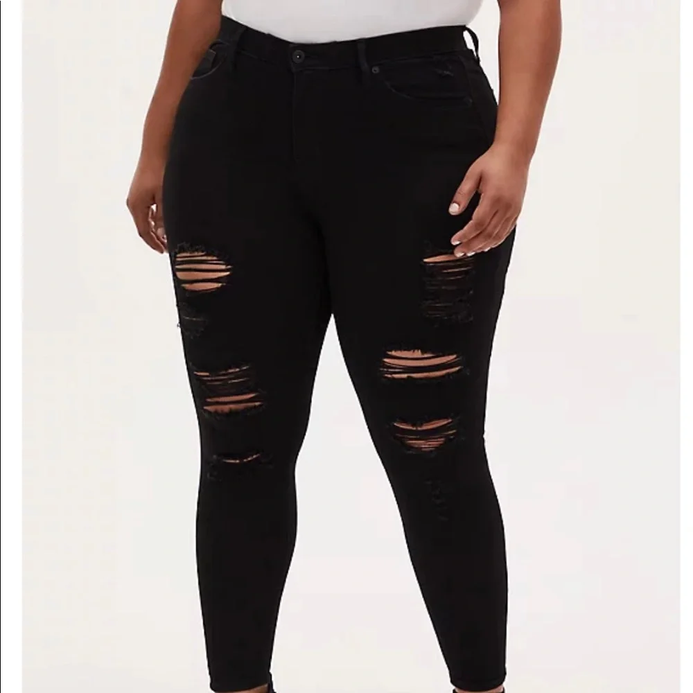 Sky high skinny distressed black jeans - Picture 1 of 6